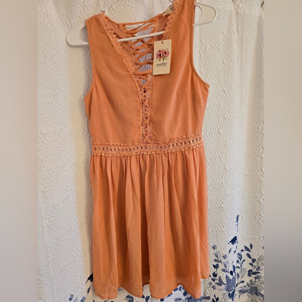 Entro Lace-Up Dress